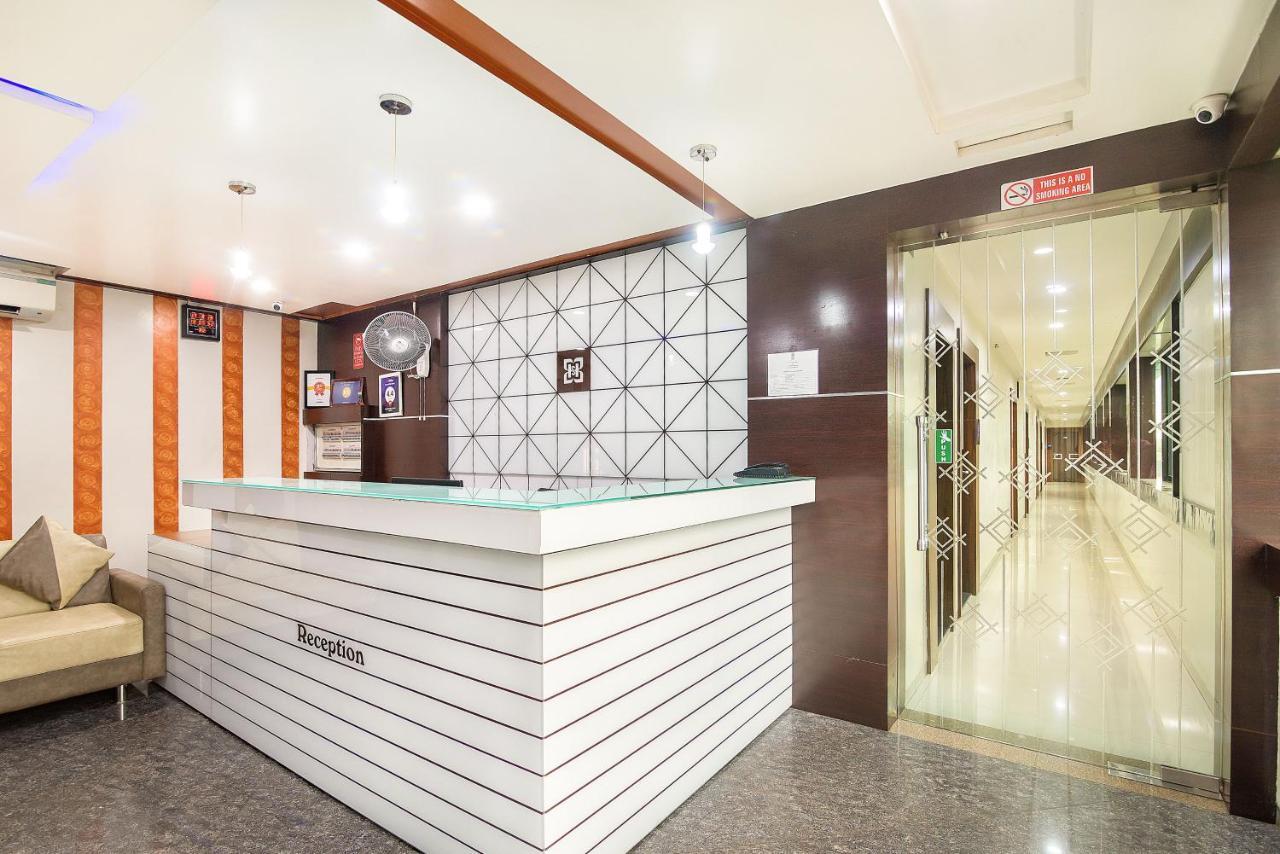 Hotel Satkar Сурат Экстерьер фото